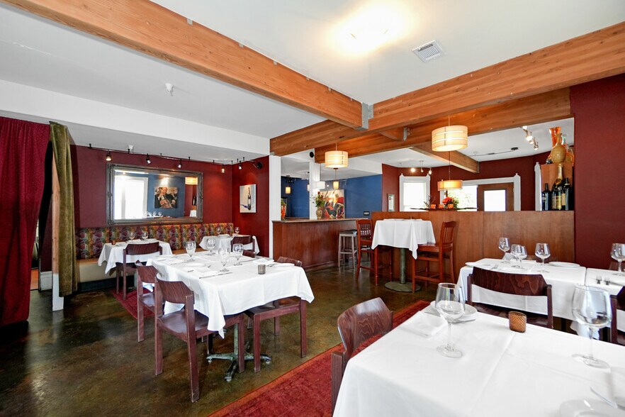 More Photos Of 742 B St, Hayward Restaurant For Sale
