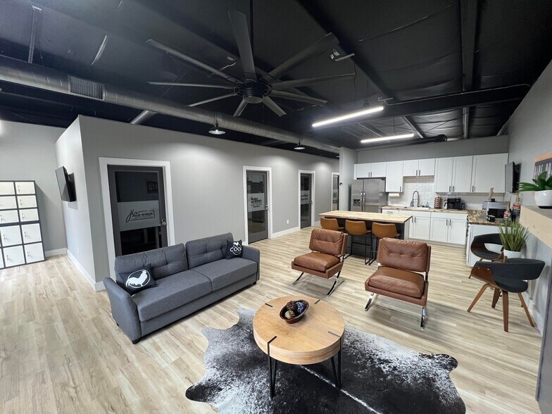 More Photos Of 2701 Main St, Hurricane Coworking Space