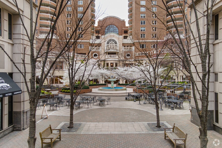 More Photos Of 900 N Taylor St, Arlington Continuing Care Retirement Community For Lease