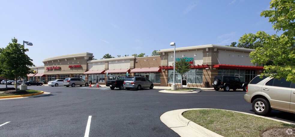 Primary Photo Of 3950-3990 Fettler Park Dr, Dumfries General Retail For Lease