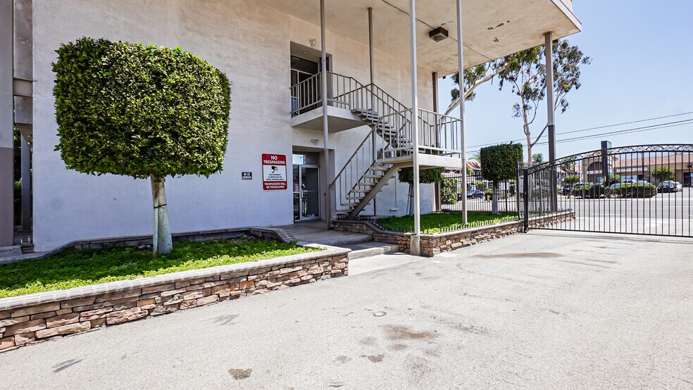 More Photos Of 1245 W 6th St, Corona Medical For Sale
