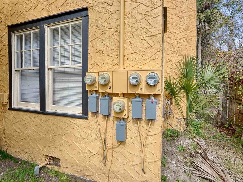 More Photos Of 426 E Citrus Ave, Eustis Apartments For Sale