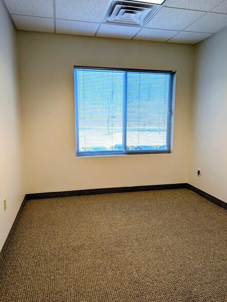 More Photos Of 1449 Old Waterbury Rd, Southbury Office For Sale