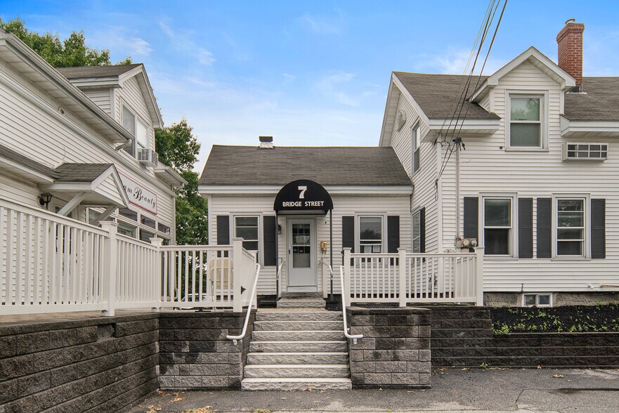 More Photos Of 7 Bridge St, Billerica Office For Sale