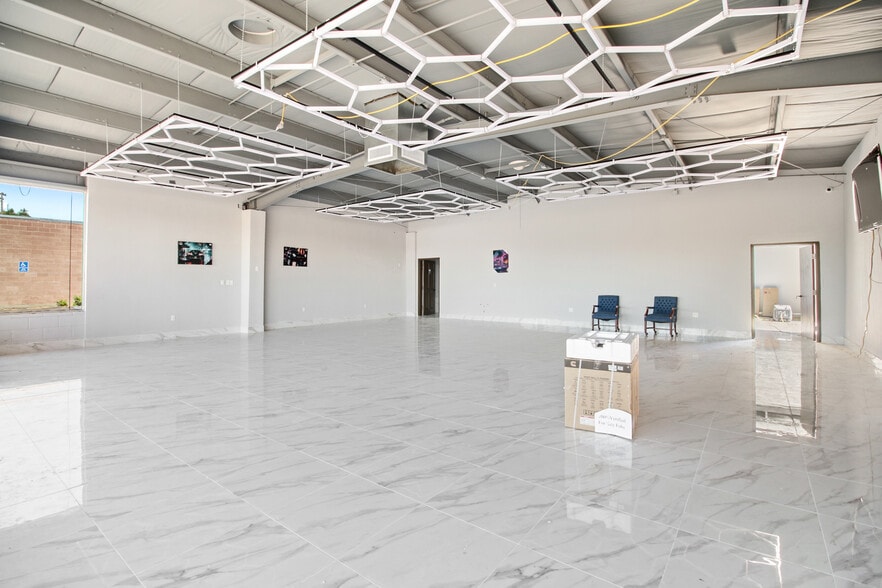 More Photos Of 4554 Auburn Blvd, Sacramento Auto Dealership For Sale