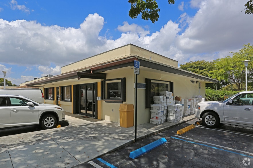 More Photos Of 9260-9290 Hammocks Blvd, Miami Daycare Center For Lease