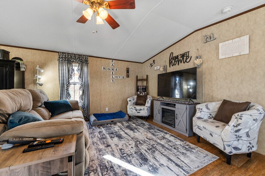 More Photos Of 50100 E State Highway 96, Boone Flex For Sale