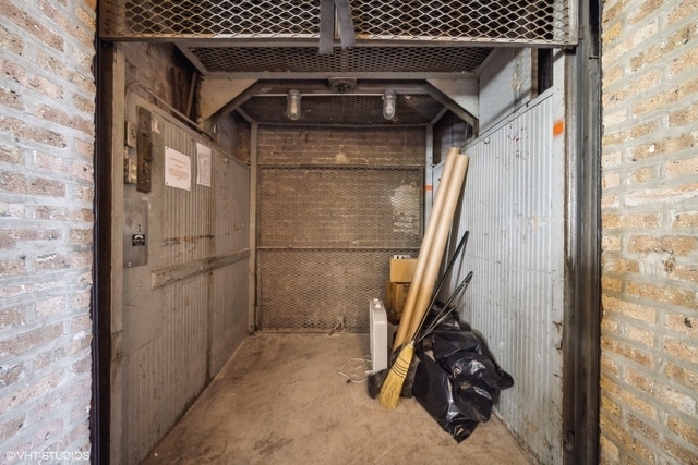 More Photos Of 1348 W Concord Pl, Chicago Office For Sale