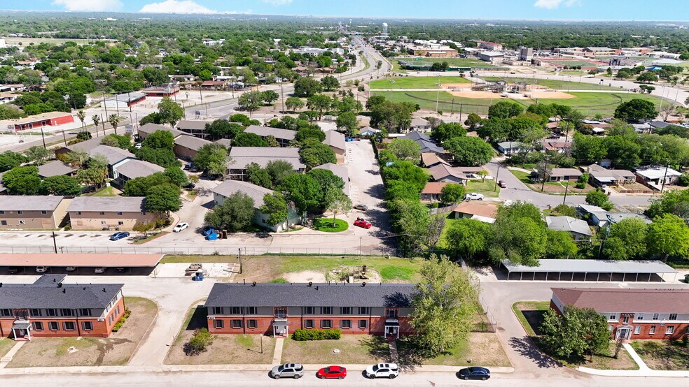 More Photos Of 309 Calgary Ave, San Antonio Apartments For Sale
