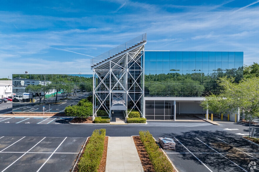 More Photos Of 4406 W Linebaugh Ave, Tampa Office For Sale