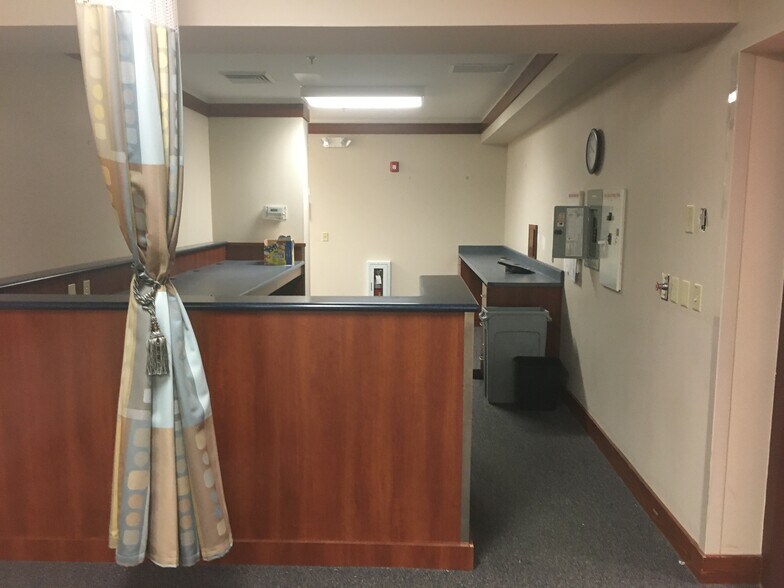 More Photos Of 120 Dillon Dr, Spartanburg Medical For Lease