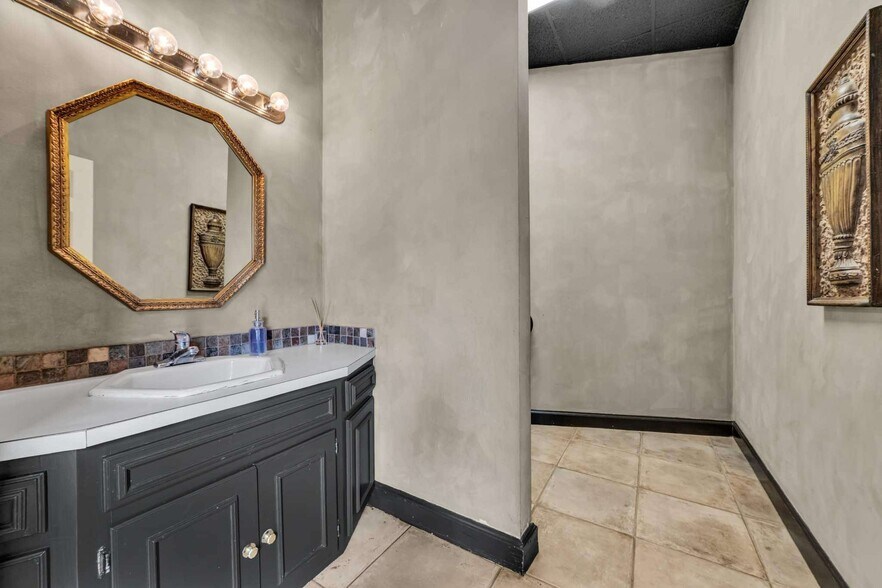 More Photos Of 7110 Town Center Way, Brentwood Office For Sale