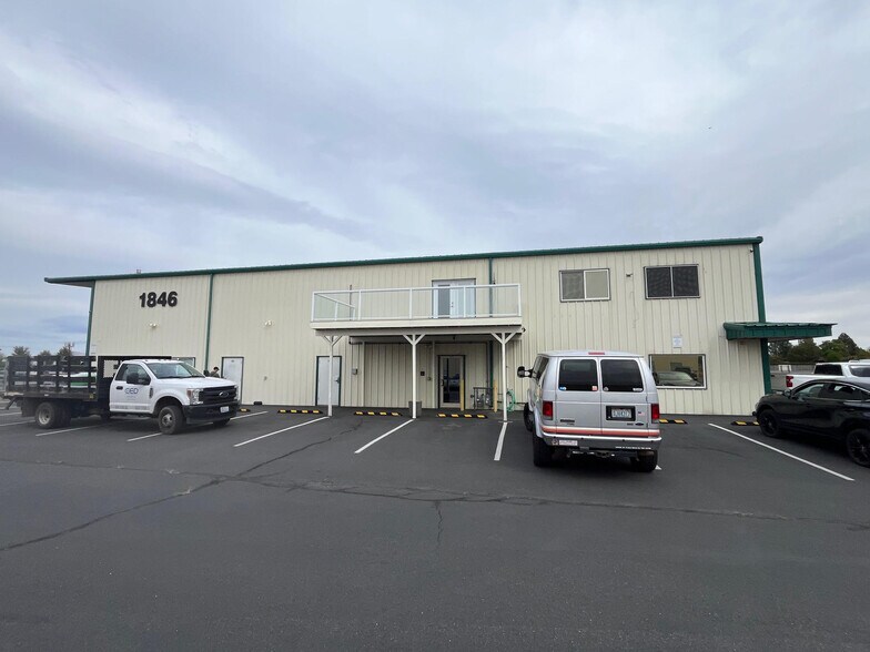 More Photos Of 1846 Terminal Dr, Richland Flex For Sale