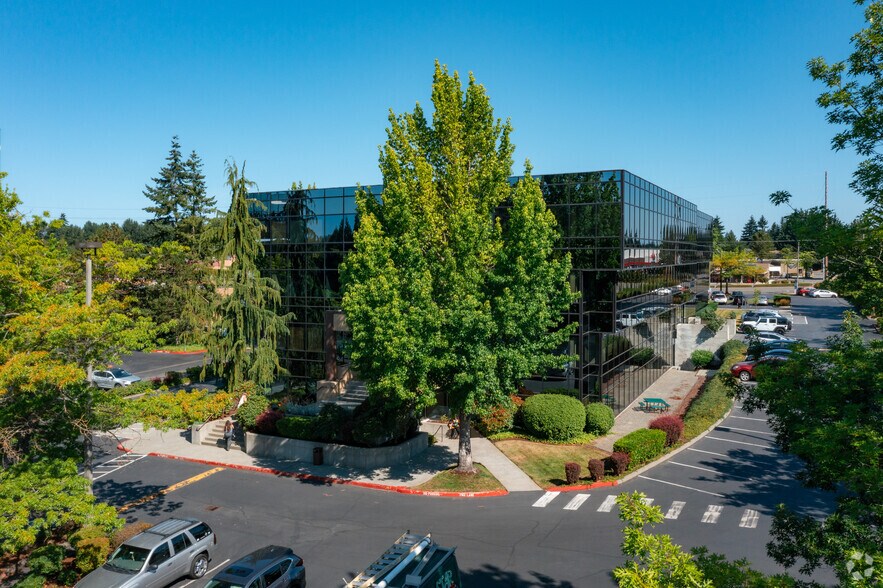 More Photos Of 1000 SE Everett Mall Way, Everett Office For Lease