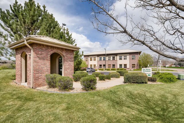 More Photos Of 8191 Southpark Ln, Littleton Office For Sale