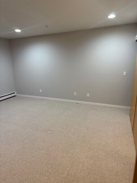More Photos Of 11562 Colony Row, Broomfield Storefront Retail Residential For Lease
