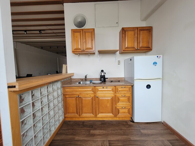 More Photos Of 715 Bryant St, San Francisco Warehouse For Lease