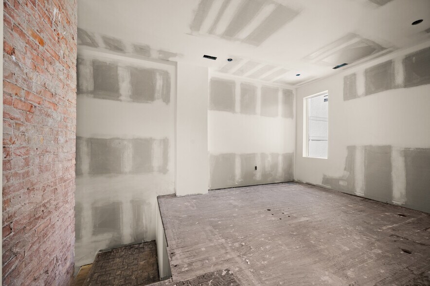 More Photos Of 655 S 200 E, Salt Lake City Office Residential For Sale