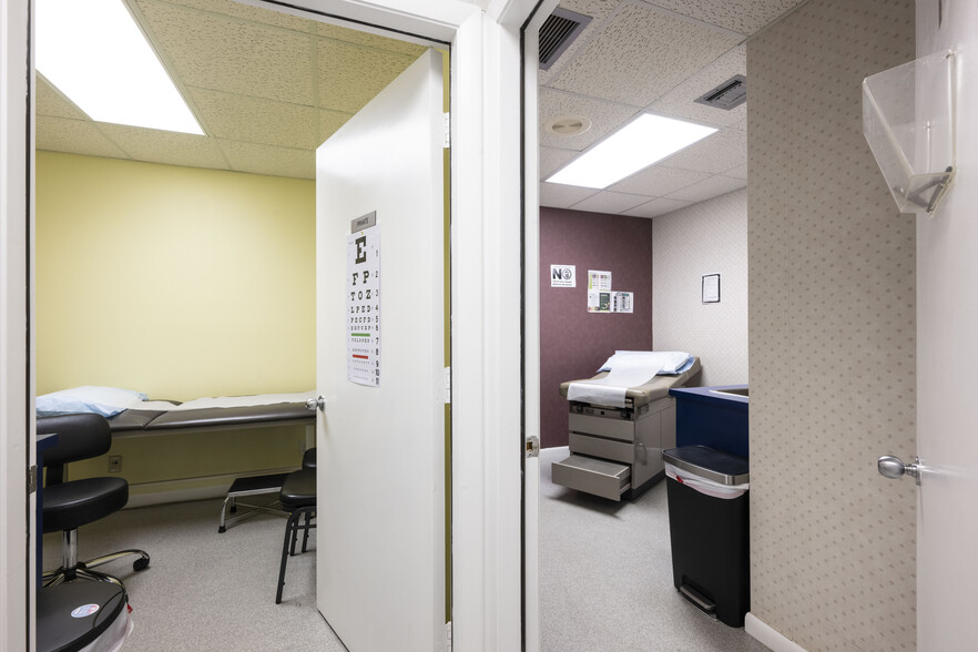More Photos Of 1801 SE Hillmoor Dr, Port Saint Lucie Medical For Lease