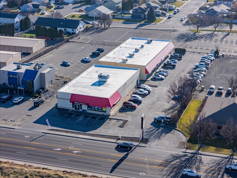 Primary Photo Of , Kennewick General Retail For Sale