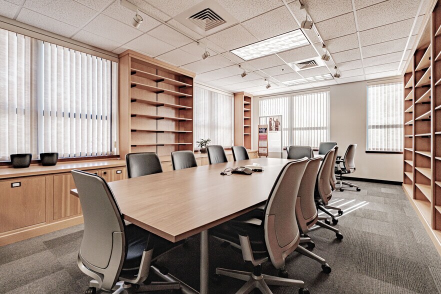 More Photos Of 6 Ashley Dr, Scarborough Office For Lease