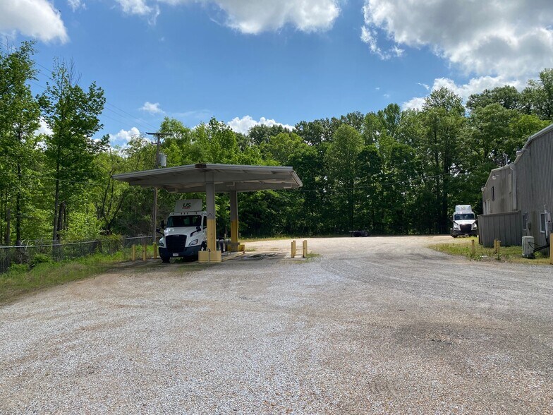 More Photos Of 407 S Eason Blvd, Tupelo Warehouse For Sale