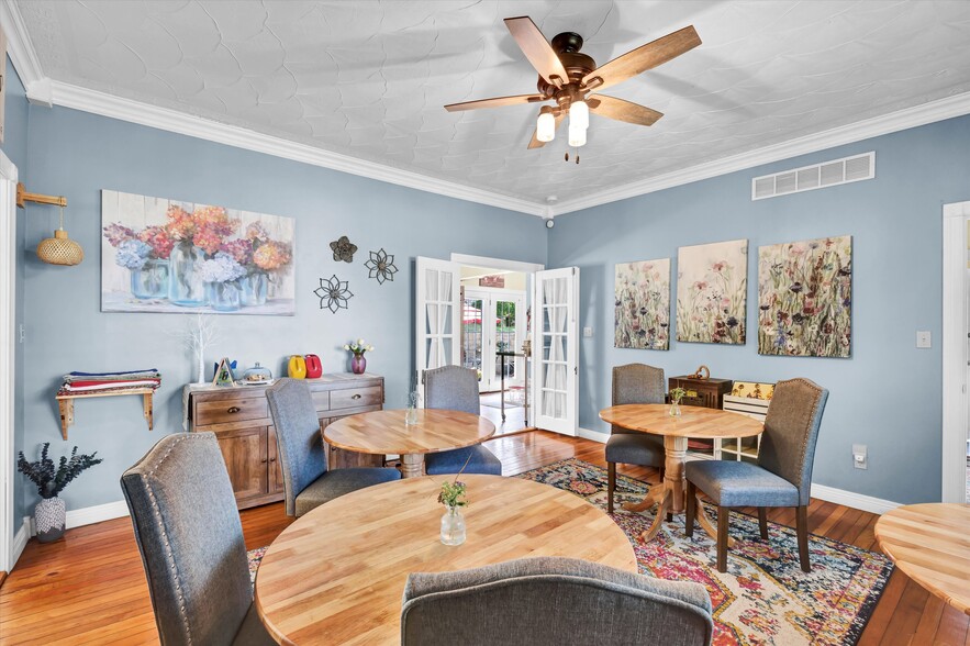 More Photos Of 110 Holy Cross Rd, Loretto Hospitality For Sale