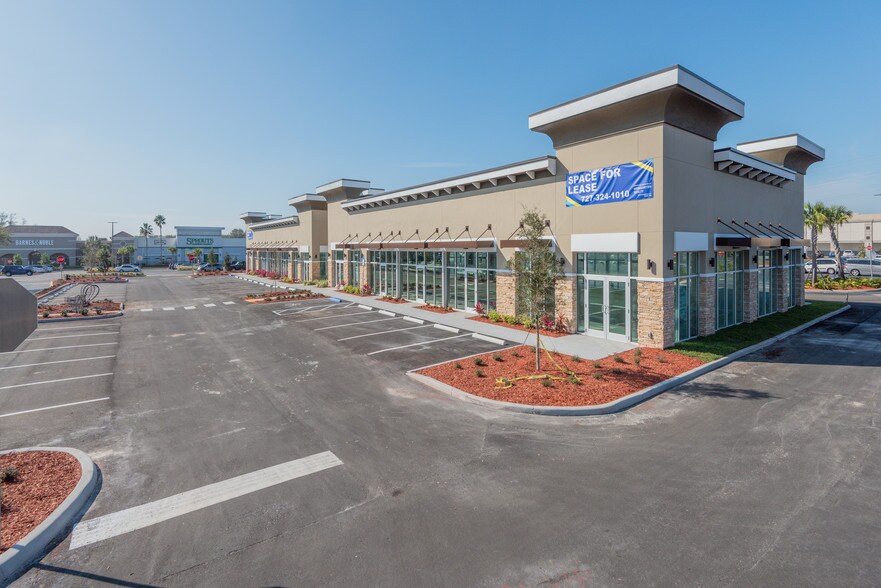 More Photos Of 23668-23674 US Highway 19 N, Clearwater Unknown For Lease