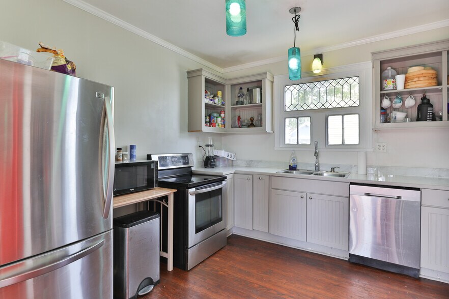 More Photos Of 40 Abbott St, Saint Augustine Flex For Sale