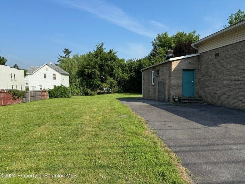 More Photos Of 1365 Wyoming Ave, Scranton Freestanding For Sale