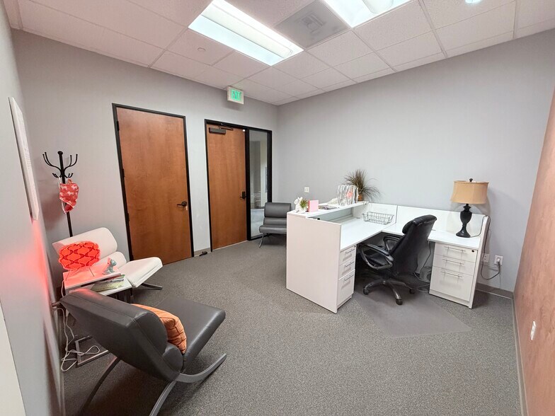 More Photos Of 100 Cortona Way, Brentwood Medical For Sale