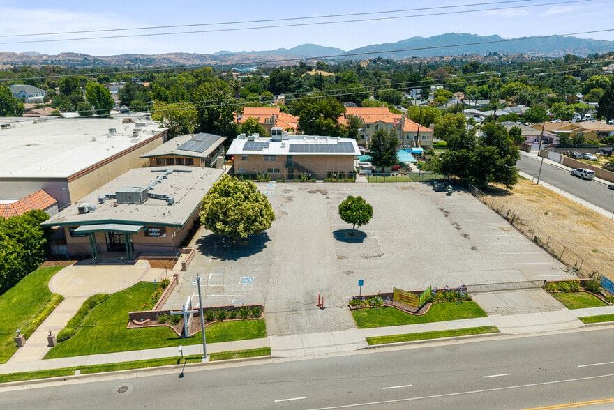More Photos Of 25222 Wiley Canyon Rd, Santa Clarita Specialty For Sale