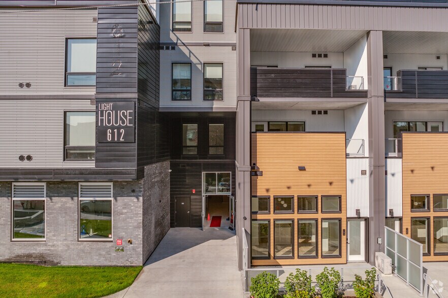 More Photos Of 612 Constance Av, Esquimalt Apartments For Lease