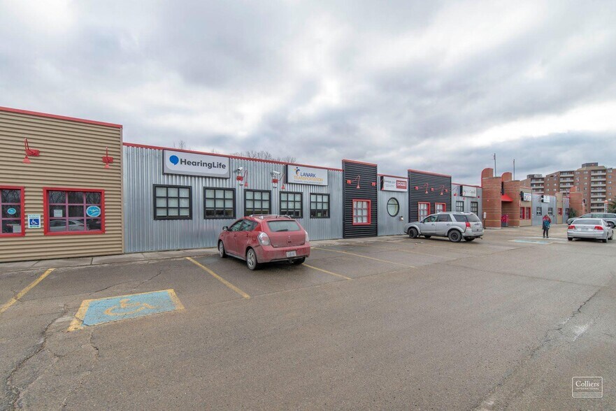 More Photos Of 40 Sunset Blvd, Perth Showroom For Lease