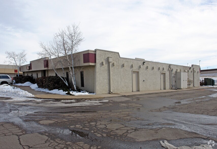 More Photos Of 9864-9878 W Girton Dr, Lakewood Office For Lease