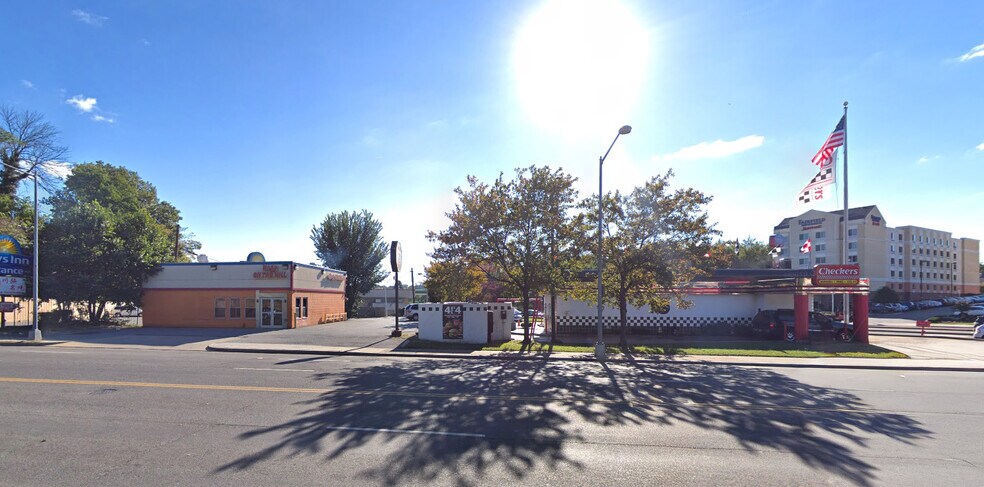 More Photos Of 2300 New York Ave NE, Washington Land For Lease