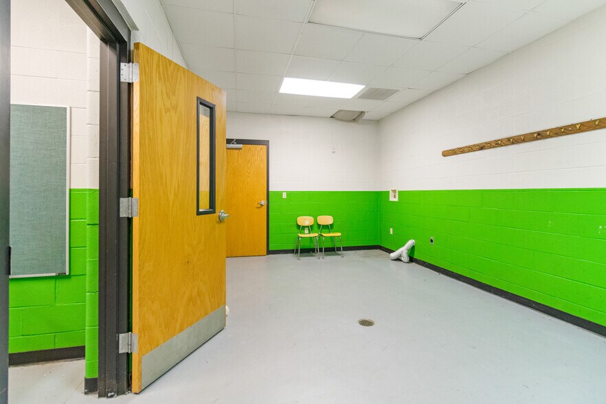 More Photos Of 214 N School St, Winfield Light Distribution For Sale