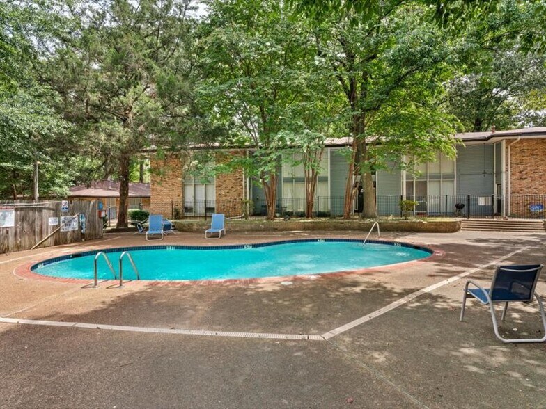 More Photos Of , Memphis Multifamily For Sale
