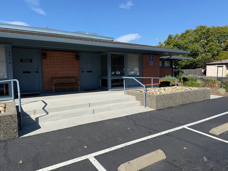 More Photos Of 3020 Beard Rd, Napa Medical For Lease