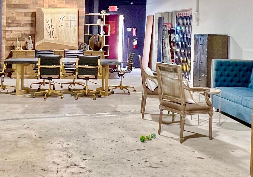 More Photos Of 3221-3273 NW 7th Ave, Miami Flex For Lease