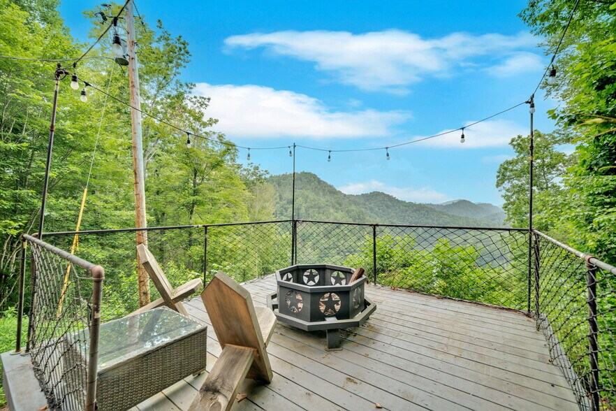 More Photos Of 5340 US-321, Butler Specialty For Sale