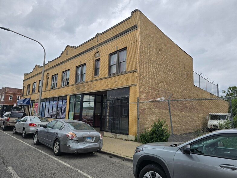 More Photos Of 5118-5120 W Grand Ave, Chicago Apartments For Sale