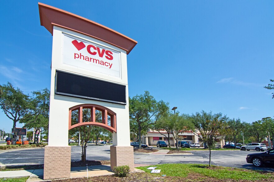 More Photos Of 3600 W University Blvd, Jacksonville Unknown For Lease