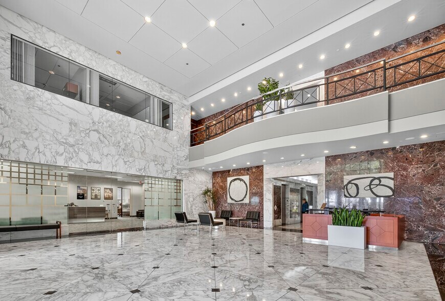More Photos Of 10101 Reunion Pl, San Antonio Unknown For Lease