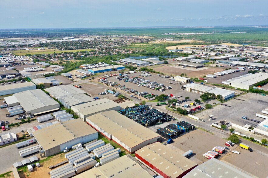 More Photos Of 14209 Distribution Ave, Laredo Distribution For Sale