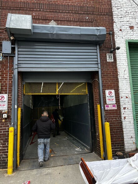 More Photos Of 1118 Longwood Ave, Bronx Warehouse For Lease