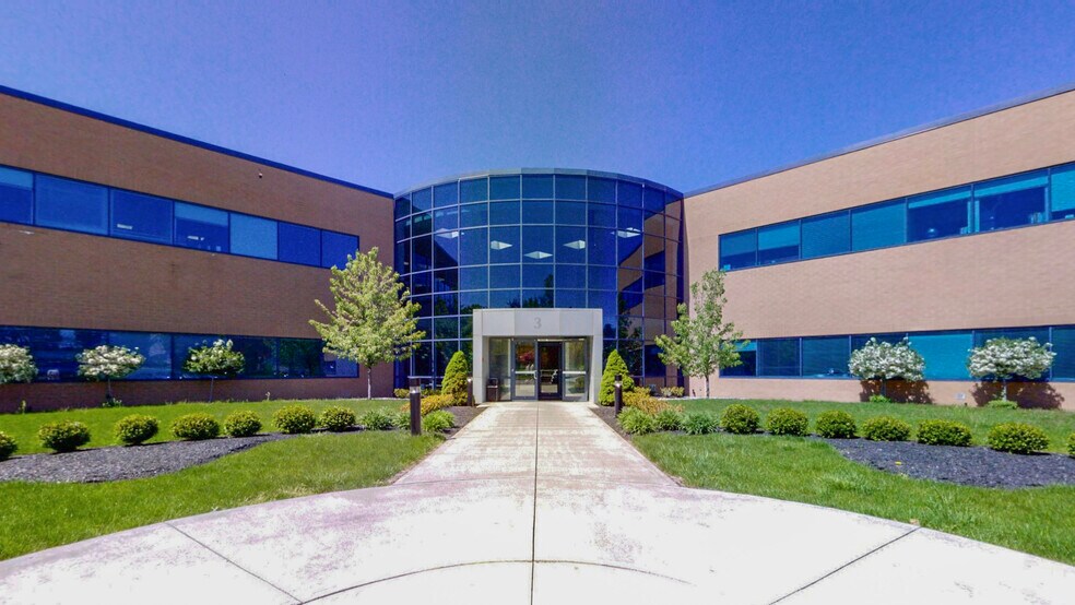 More Photos Of 3 Lear Jet Lane, Latham Medical For Lease