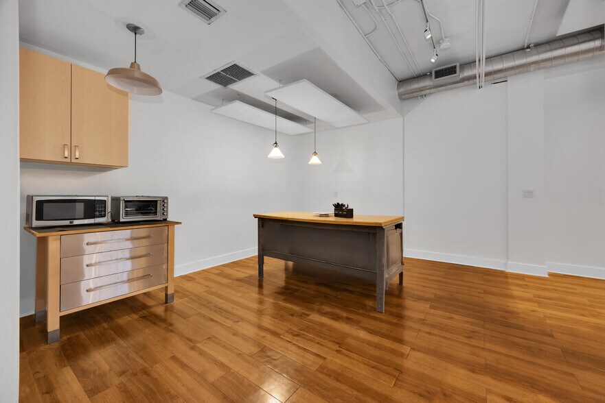 More Photos Of 2334-2346 Ponce De Leon Blvd, Coral Gables Office For Lease