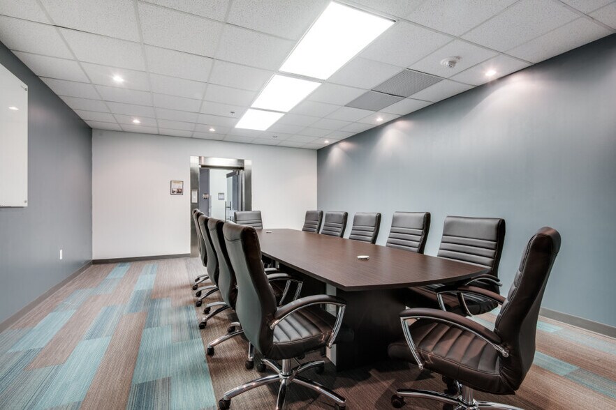 More Photos Of 4100 spring valley Rd, Dallas Loft Creative Space For Lease