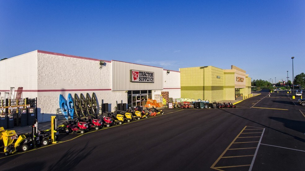 More Photos Of 1000 N Saint Augustine Rd, Valdosta Unknown For Lease